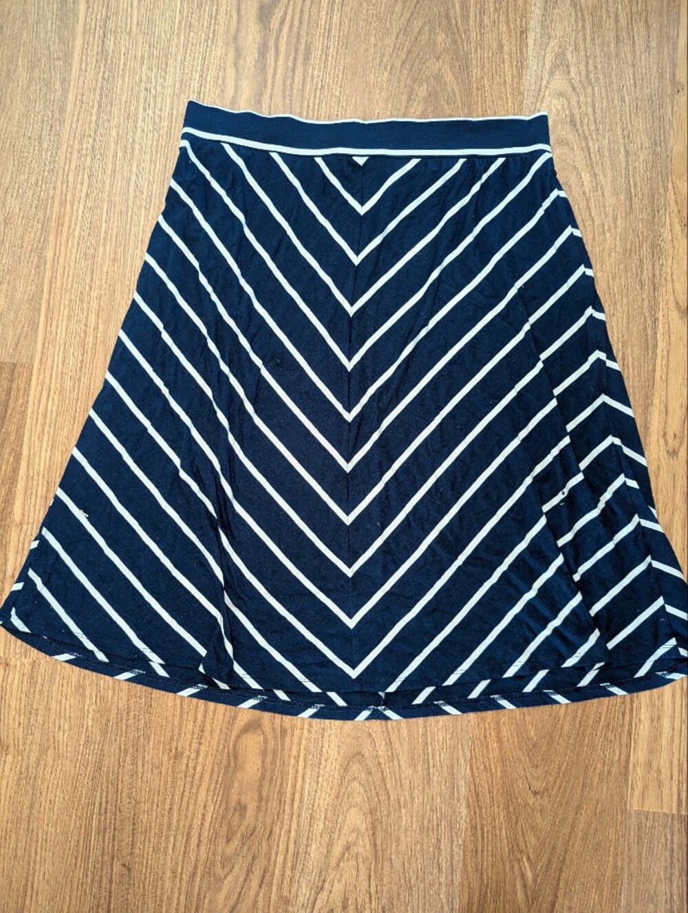 Women's 1X Navy and White Chevron Circle Skirt